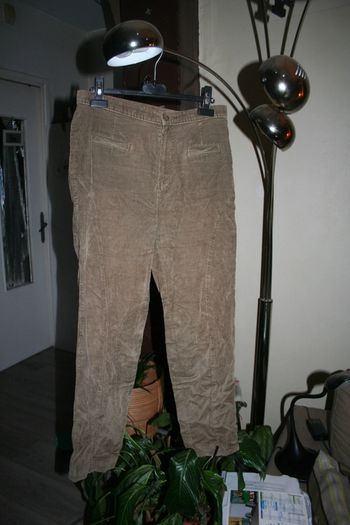 🌸👍Tendance 2024 👍Pantalon velours style cavalier Taille 36/38 "Marks and Spencer " 🌸