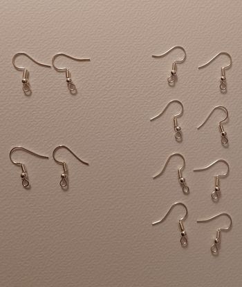Crochet argenté pour boucles d'oreilles