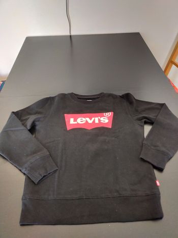 Pull Levi's taille 10 ans