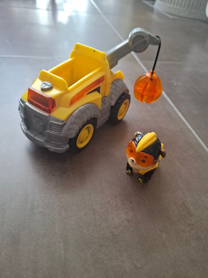 Ruben et son véhicule - photo numéro 2