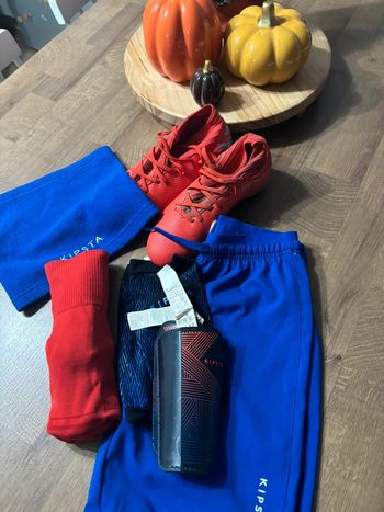 Ensemble de foot 12 ans P37 1/2