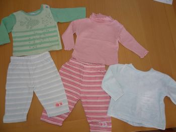 Lot vêtements  T 3 mois