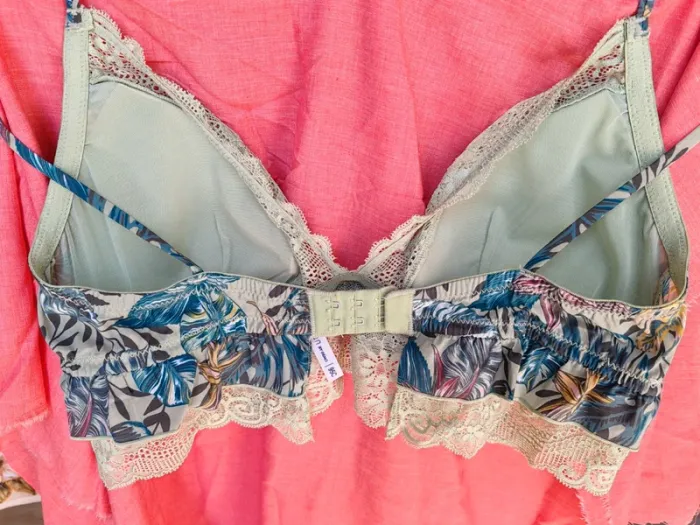 Soutien gorge vert reglable par noeud 95c - photo numéro 4