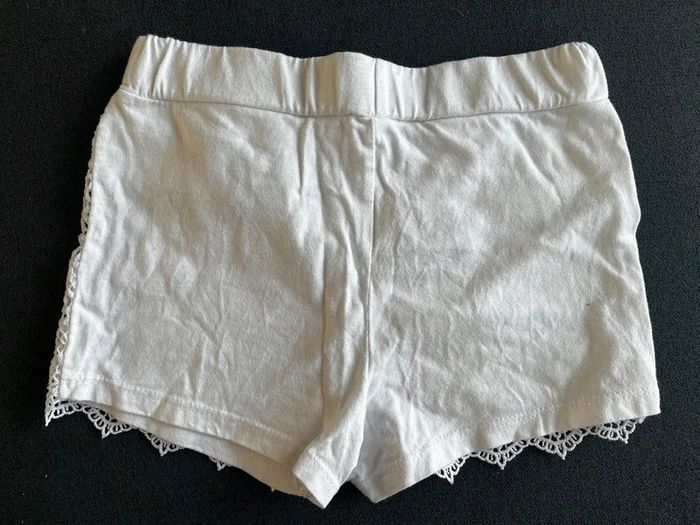 Short blanc fille - photo numéro 3