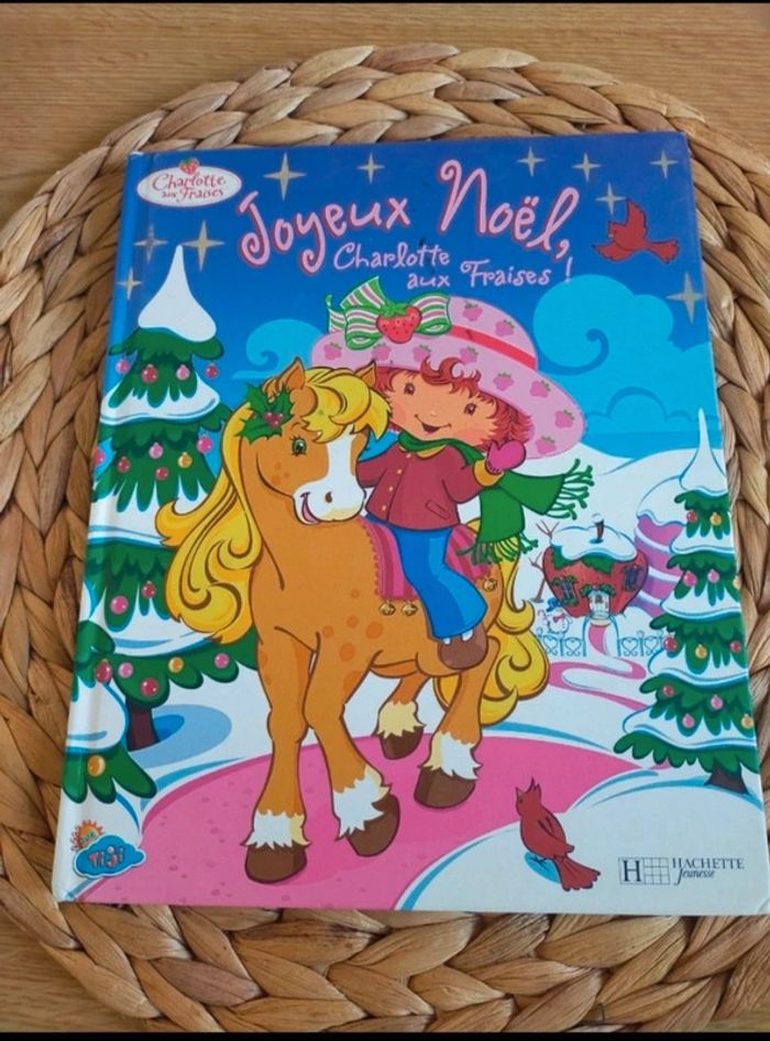 Livre " Charlotte aux fraises : Joyeux Noël"