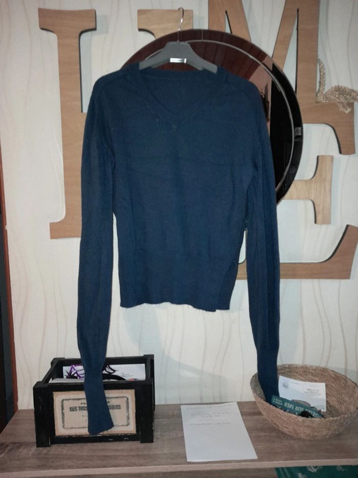 Pull bleu