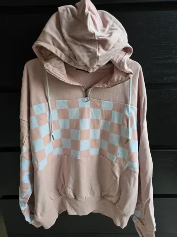 pull fin à capuche rose et blanc Undiz