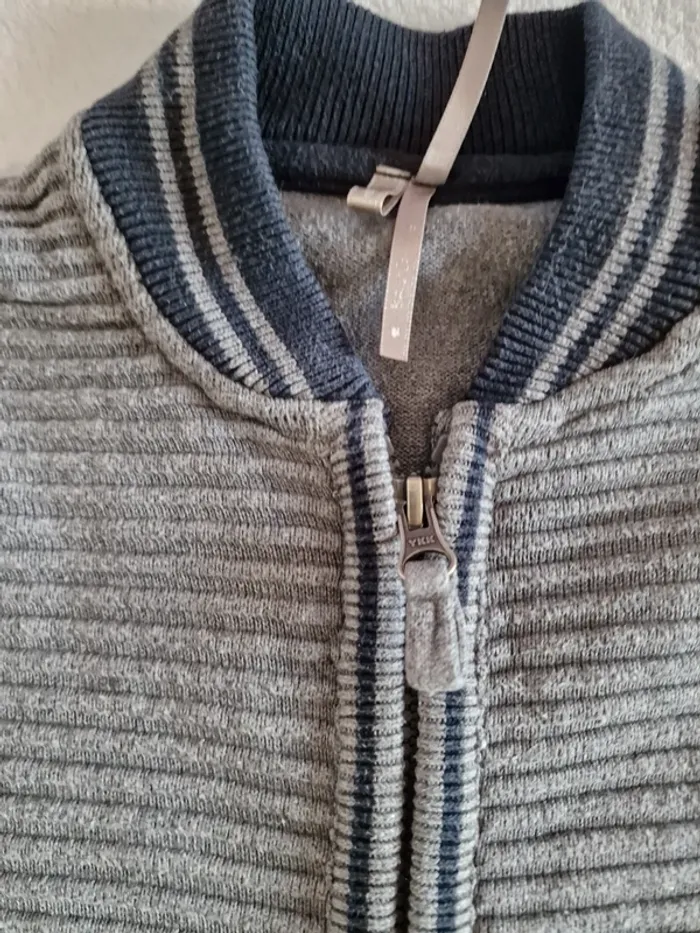Veste 12 ans - photo numéro 2