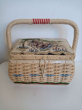 Boite à couture en paille années 70