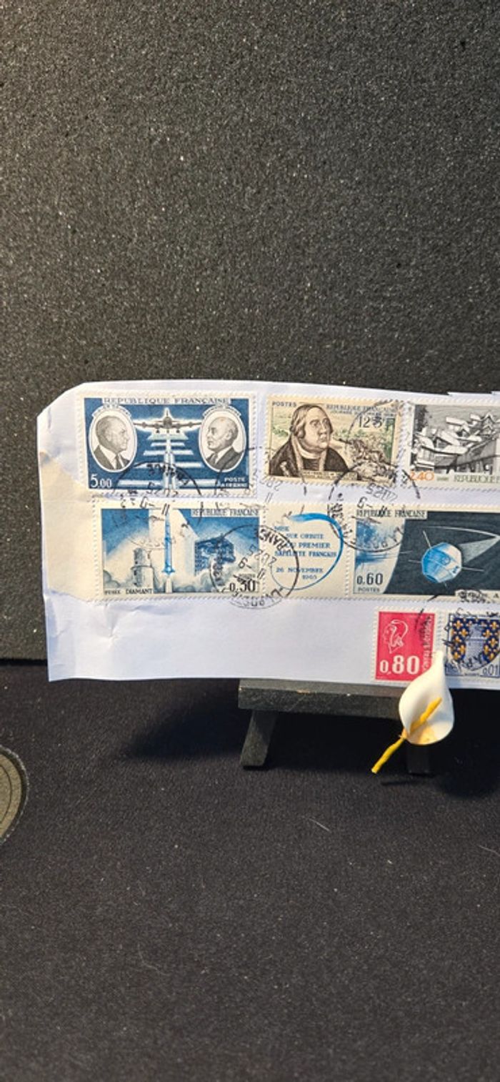 Lot de 10 timbres - photo numéro 2