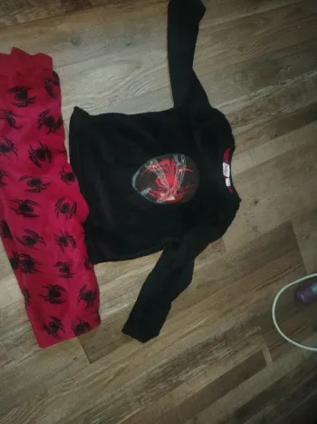 Pyjama épais spiderman Marvel 4/5 ans