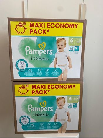 124 couches Pampers harmonie taille 6