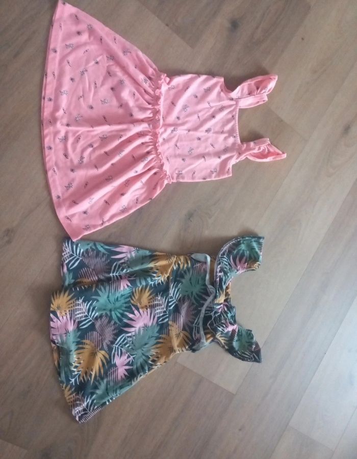 Lot vêtements fille 4/5 ans - photo numéro 9