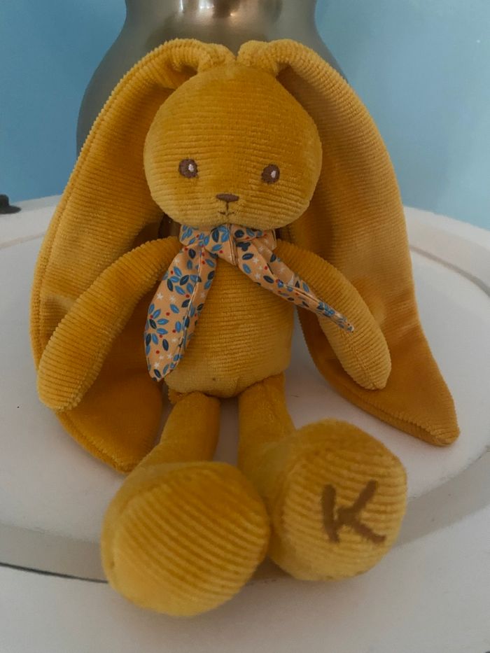 Doudou lapin lapinoo ocre Kaloo 25 cms