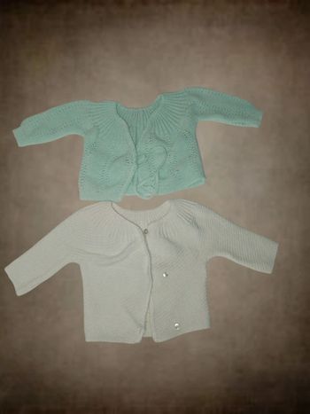 Lot de 2 brassières en laine naissance