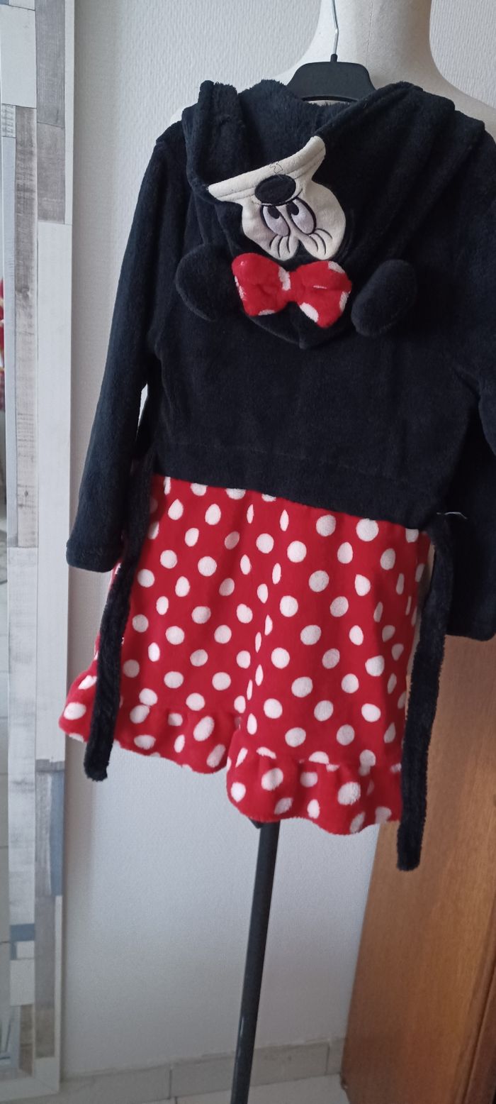 Très beau peignoir tout doux fille T 6 ans - photo numéro 7