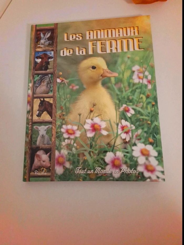 Livre pour enfants les animaux de la ferme très bon état - photo numéro 2
