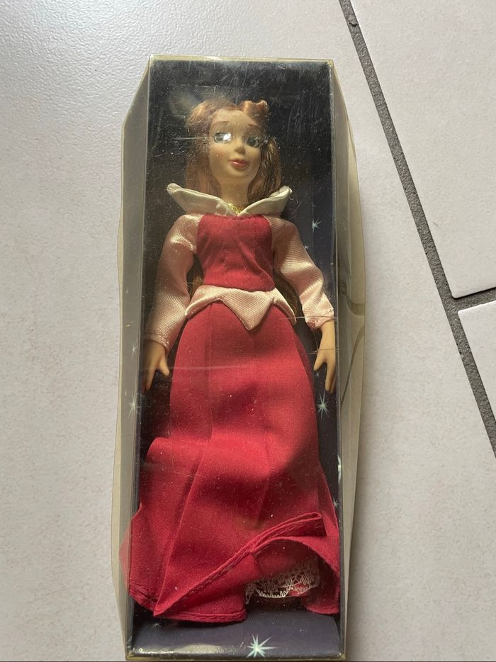 Poupée Disney atlas aurore