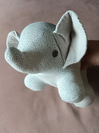 Peluche éléphant