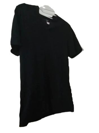 Tee shirt celio petit col en v Taille S noir