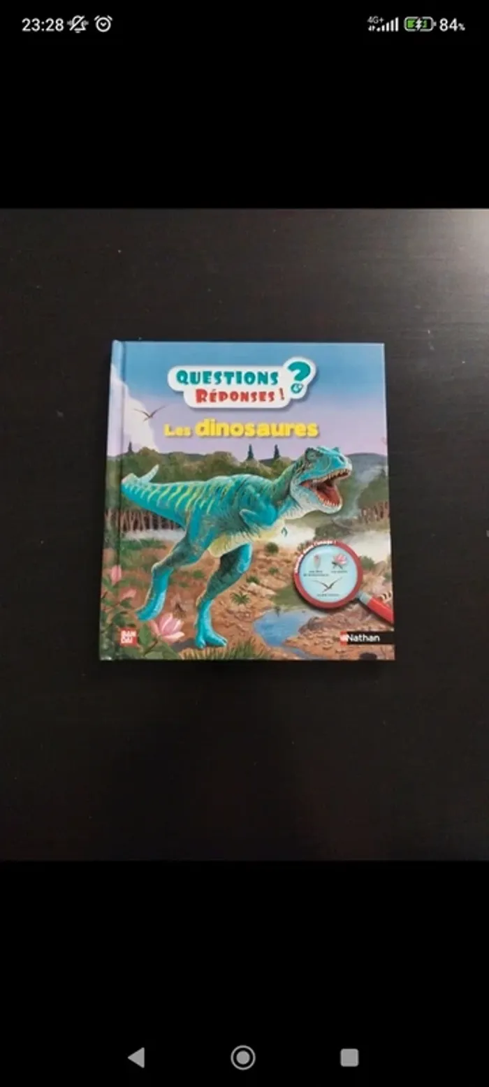 Lots livre et 2 figurines dinausores - photo numéro 2