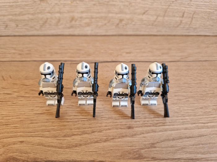 Figurines type lego 4 Clones blanc star wars - photo numéro 4