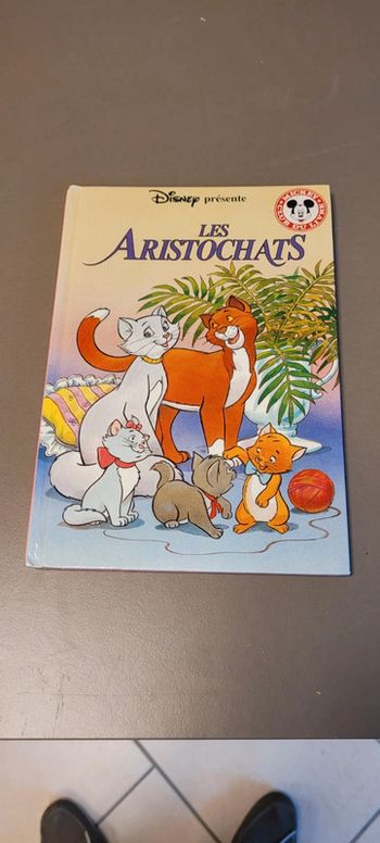 Livre les aristochats /
