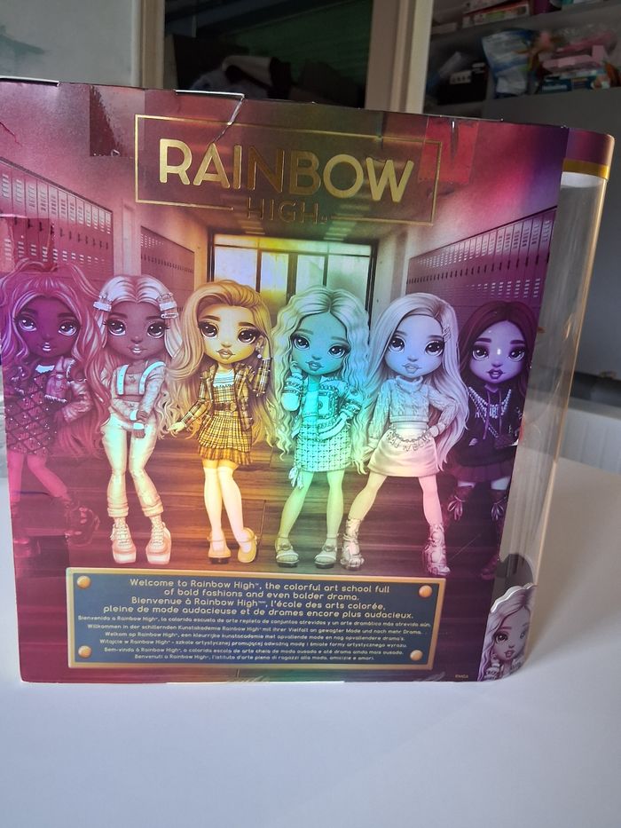 Poupée Rainbow high - photo numéro 5