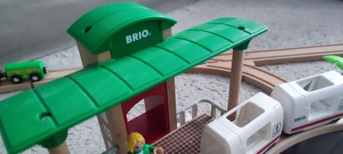 Joli circuit de petit train en bois Brio et Delta pont tunnel - photo numéro 5