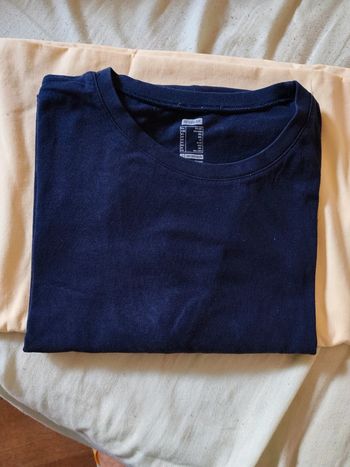 Tee shirt bleu marine