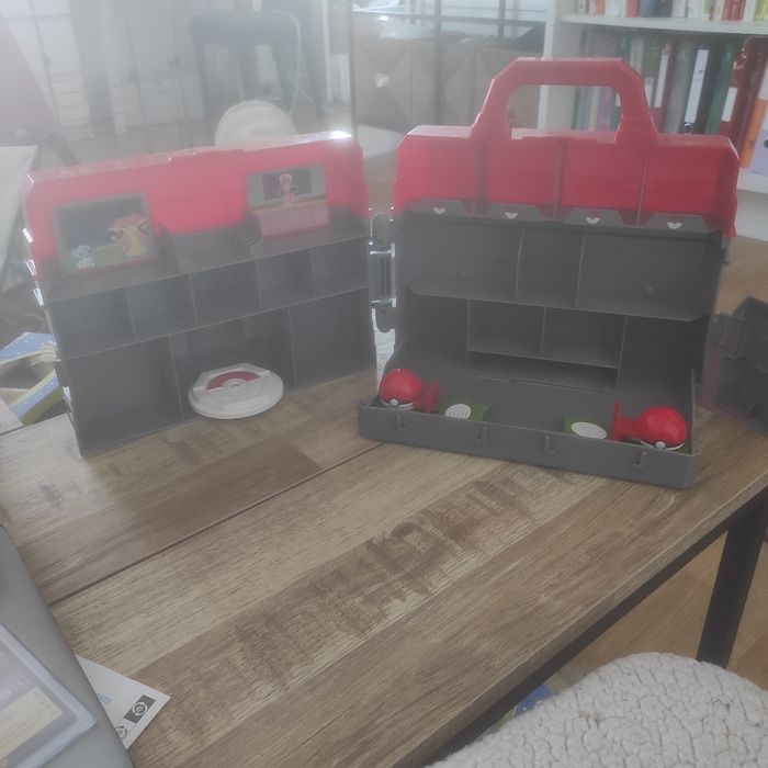 Tomy pokémon play center