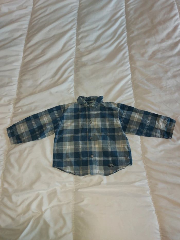 Chemise à carreaux