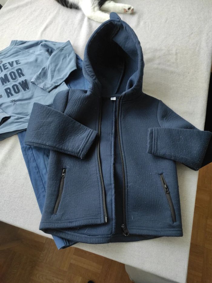 Ensemble taille 4 ans - photo numéro 2