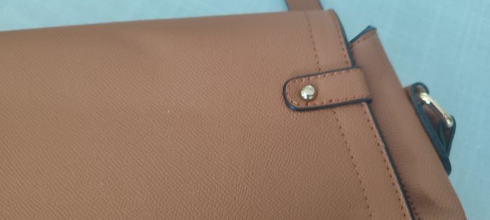 Sac cuir benetton neuf - photo numéro 4