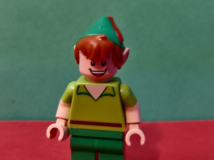 Minifig Lego Peter Pan - Disney - Complet - Vrai Lego - photo numéro 5
