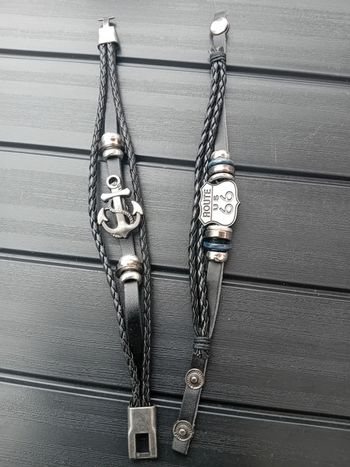 Lot de 2 bracelets fantaisies neufs