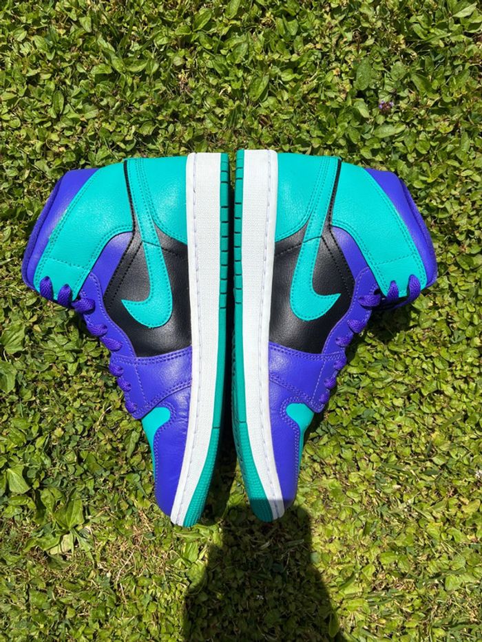 Basket Jordan 1 mis noir violette black grappe pointure 38 neuves sans boîte - photo numéro 4