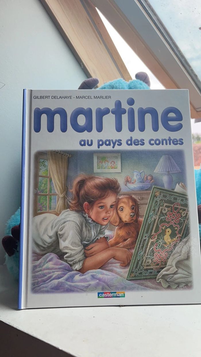 Livre Martine au pays des contes