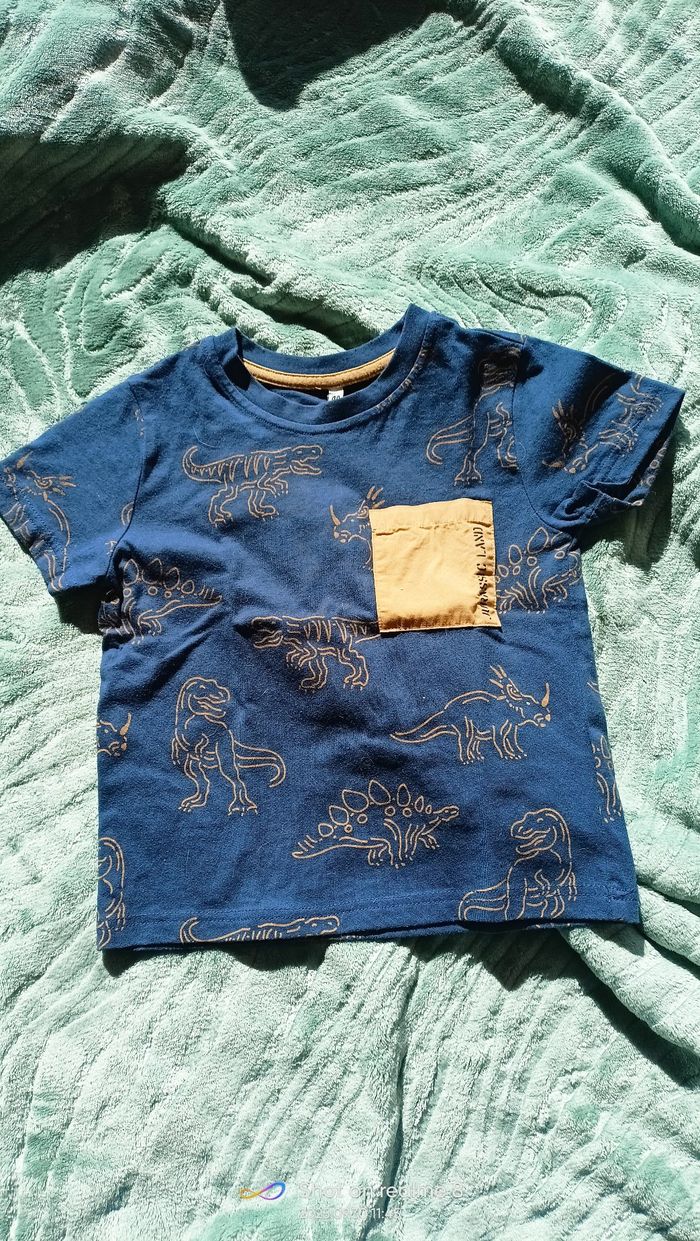 T shirt dinosaure manche courte