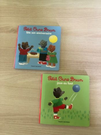 2 livres Petit Ours Brun