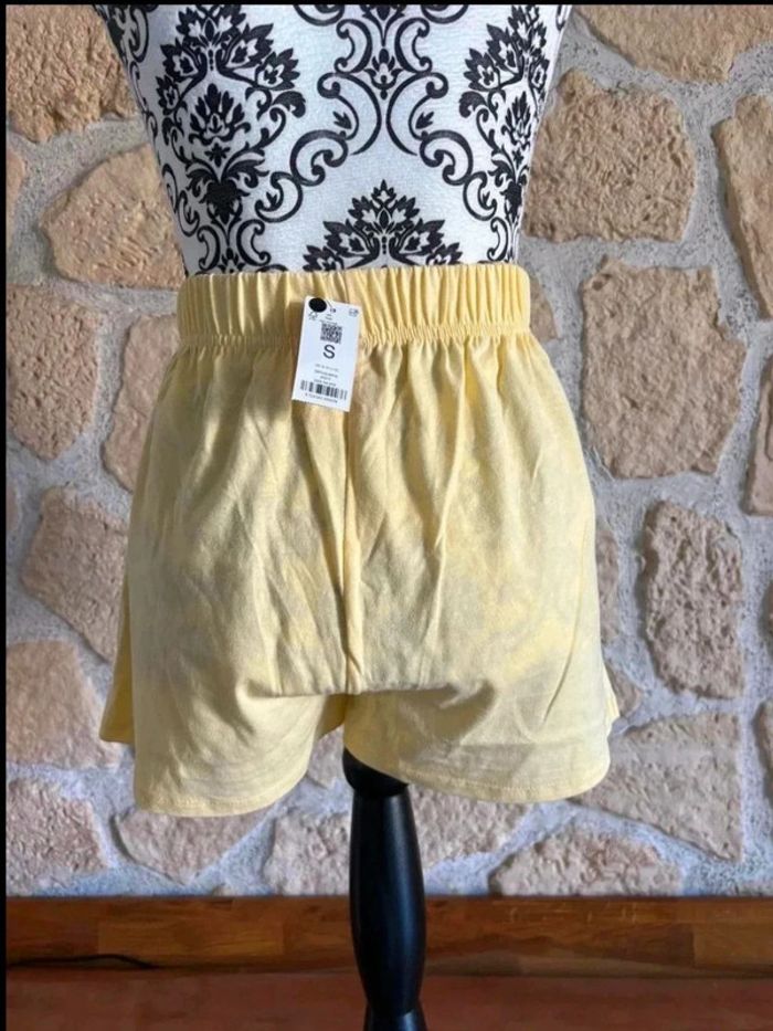 Short Jaune Le Roi Lion – Magie Disney & Esprit Safari - photo numéro 5