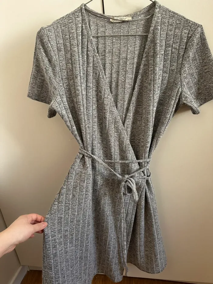 Robe grise Zara - photo numéro 2