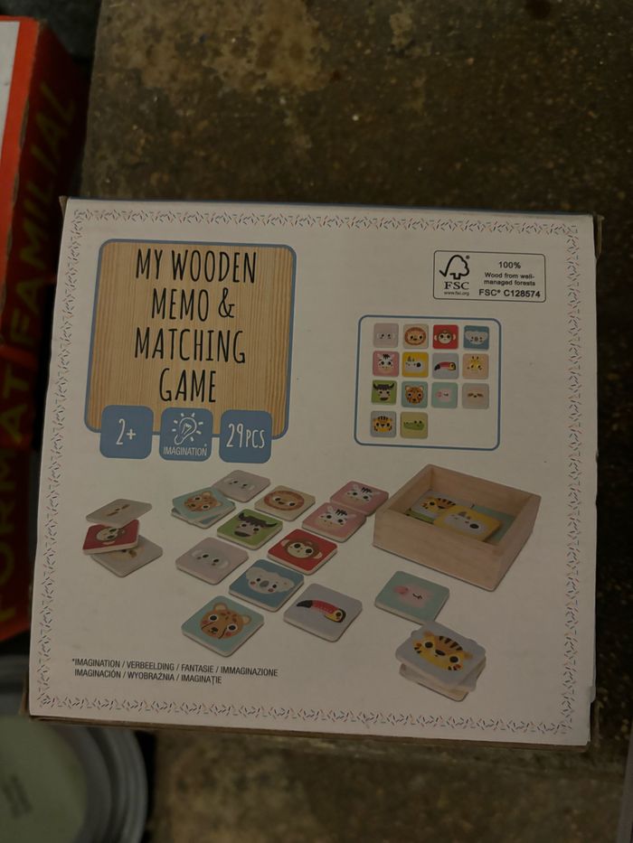 Jeu mémo en bois neuf