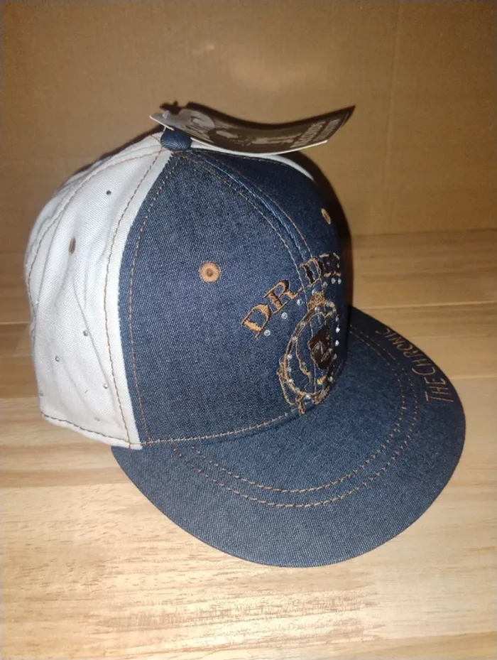 Casquette unisexe Dr. Dre à bord plat avec logo brodé et strass Denim/Blanc - photo numéro 2