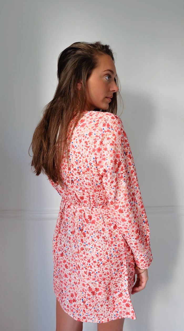 🌟 Robe à fleurs rose et bleu - photo numéro 4