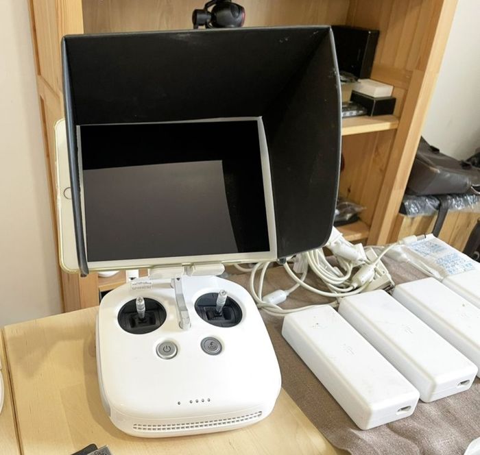 Drone dji phantom 4 PRO V2 - 6 Batteries - photo numéro 3