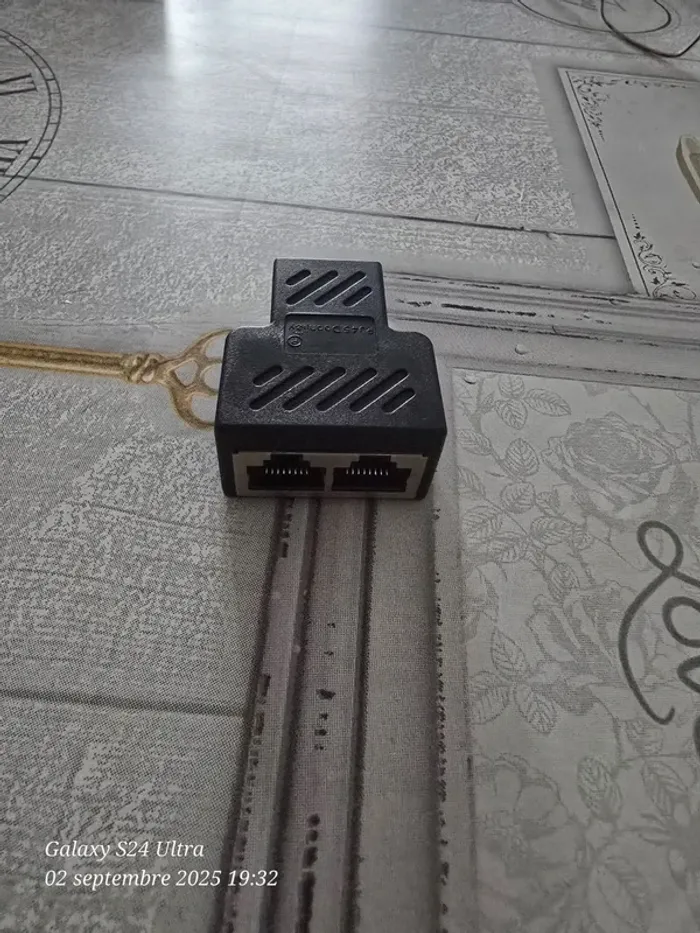 Adaptateur répartiteur RJ45 1 à 2 voies