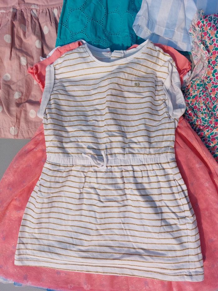 Lot 7 robes - photo numéro 5