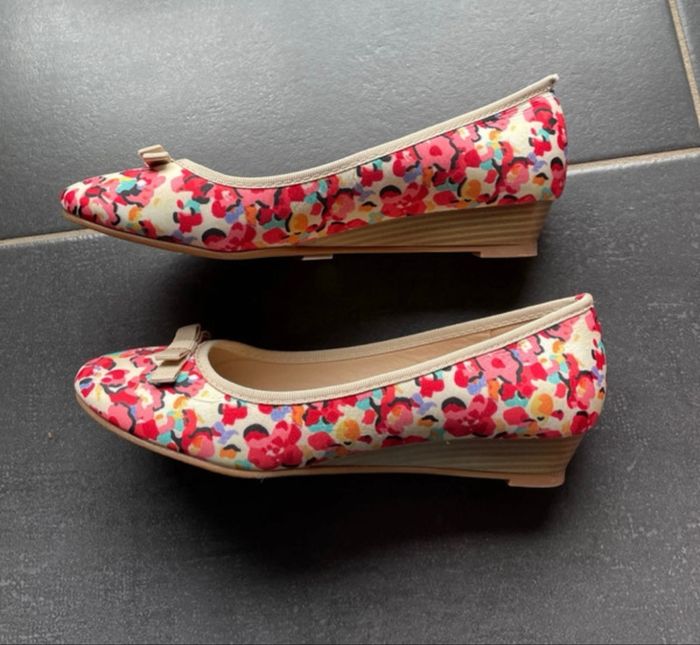 Ballerines à petits talons - photo numéro 2