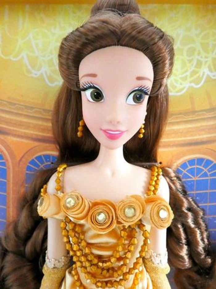 Poupée édition limitée LE Belle Disney NEUVE - photo numéro 3
